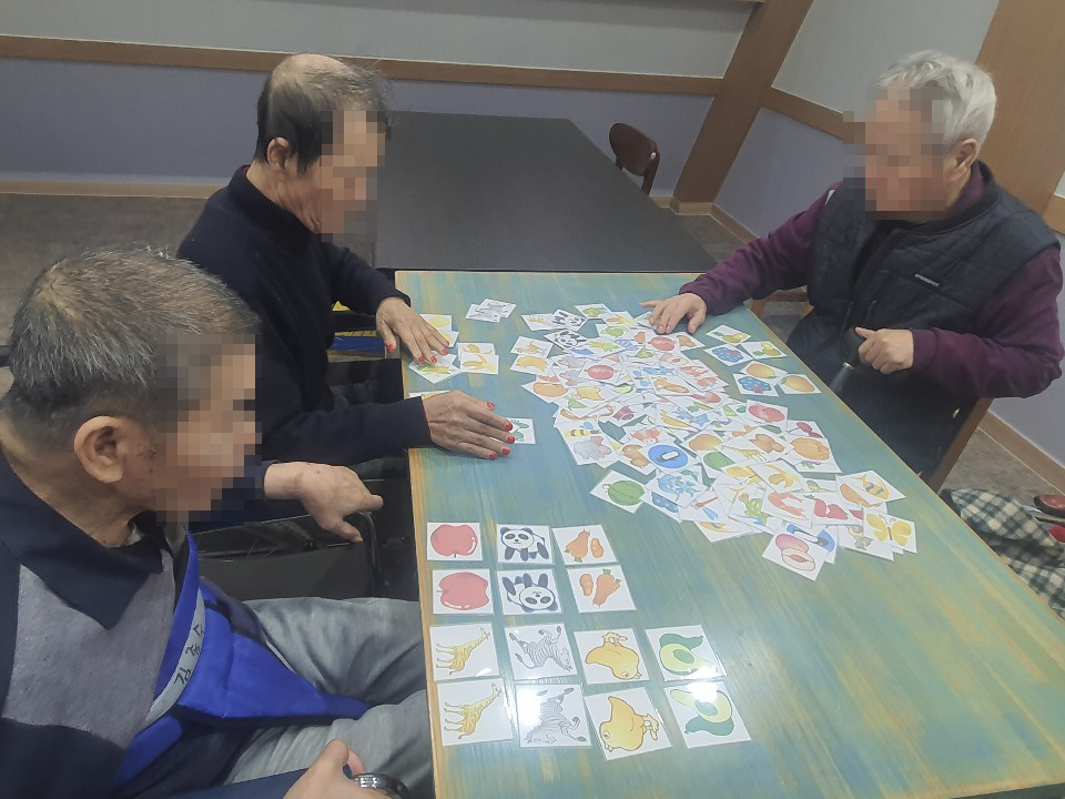 인지프로그램 - 그림카드 맞추기