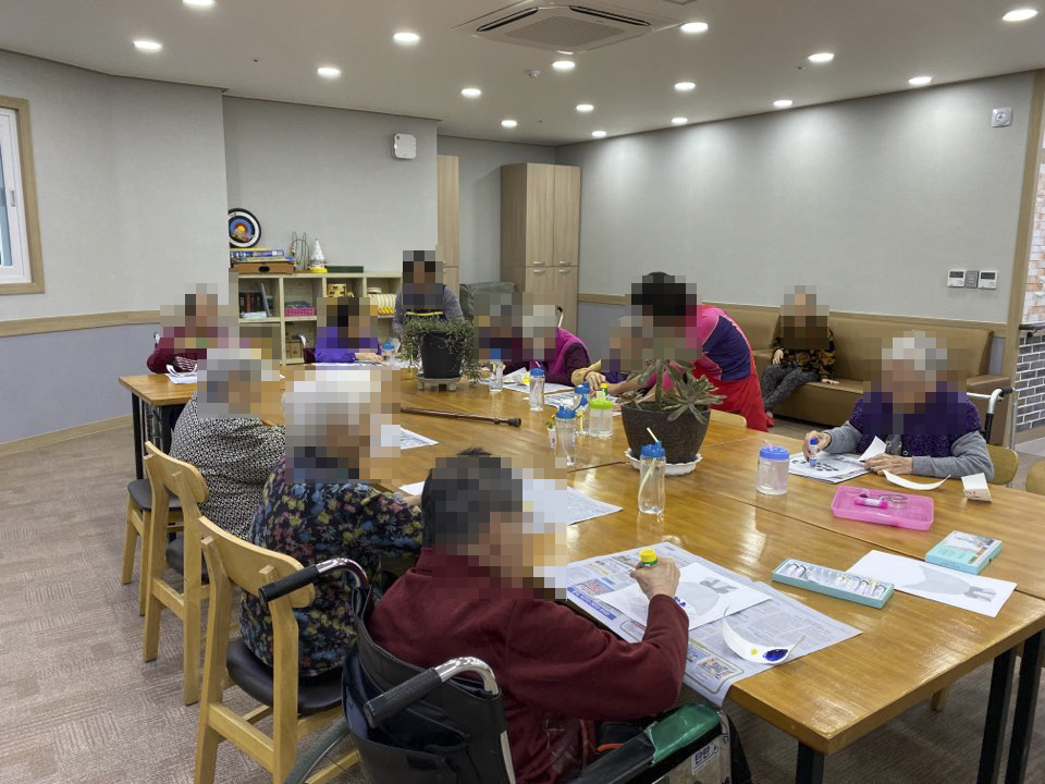 여가프로그램 - 꽃 다발 만들기