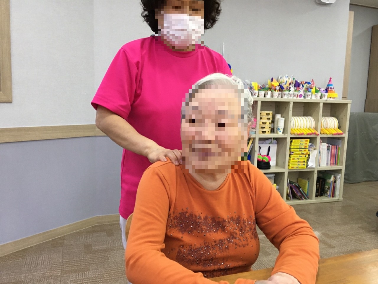 플래티늄 - 마사지해드리기