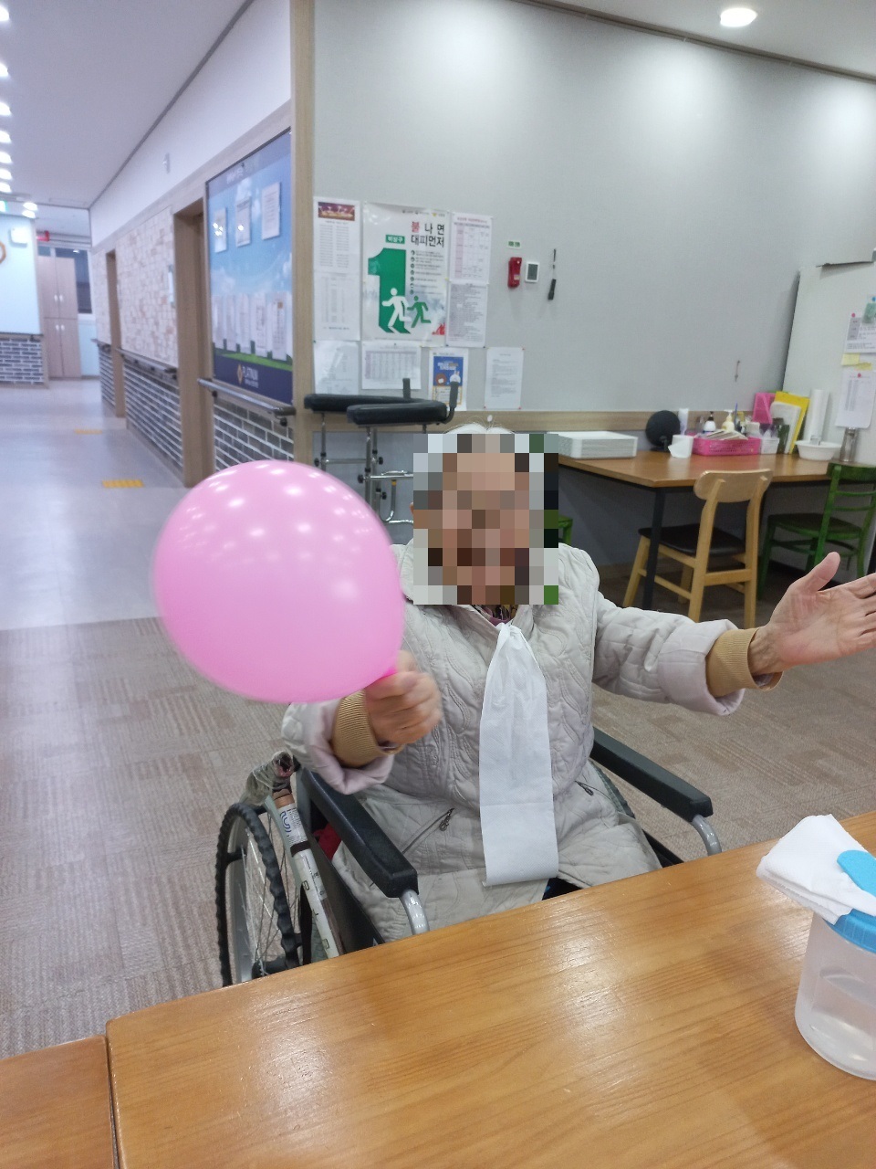 플래티늄 - 요양원일상